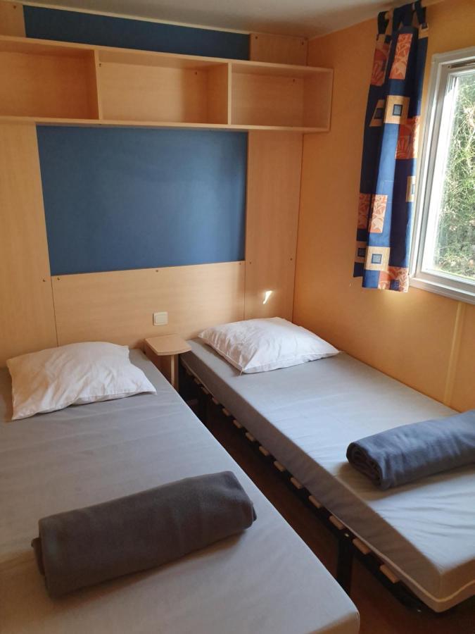 Mobile-Home Saint-Cheron ภายนอก รูปภาพ